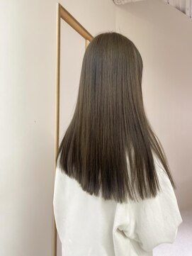 ニール 名古屋 伏見 丸の内(NEELU) 【neelu_hachi】赤み消しオリーブグレージュ