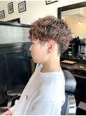 縦落ちパーマで抜け感プラス！　ツイストスパイラル