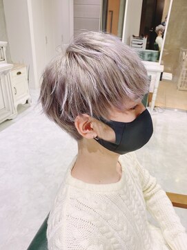 デイズ(days) 束感マッシュショート/ホワイトシルバー