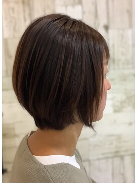 クレスト 東松山店(CREST) 前下がりショートボブ