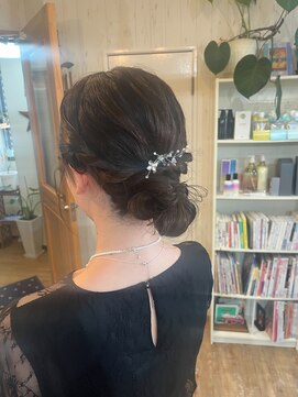 ネジネジシニヨンアレンジ