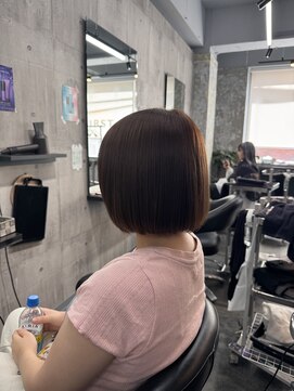 コワファースト長崎シャンプーボーイ 2nd(COIFF1RST 長崎 SHAMPOO BOY) ぱつっとボブ まるみボブ ミニボブ ショートボブ