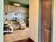 パスリッシュマオの雰囲気（リラックスできる空間で、髪も心もリフレッシュできるひとときを）