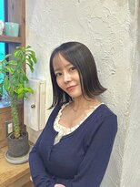 リル(Lilou)&nbsp;外はねで決まるボブスタイル！