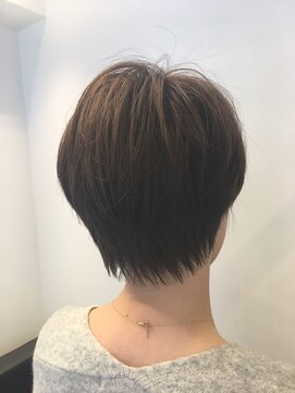 ディーヘアーデザイン(d.HAIR DESIGN) コンパクト耳かけショート