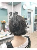 ふんわり外ハネパーマ