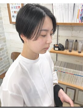 コス(kos) 【nanuk*UEKI】ハンサムショート*センターパート