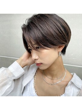 ラナ 渋谷(Lana) 【Gigi渋谷】大人かわいい韓国風ベージュカラーショートボブ