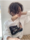 大人気ウェーブカールハンサムショート