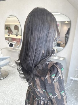 ラルムバイシー 新宿(LARME by Sea) 透明感のあるディープバイオレット【新宿/顔周り】