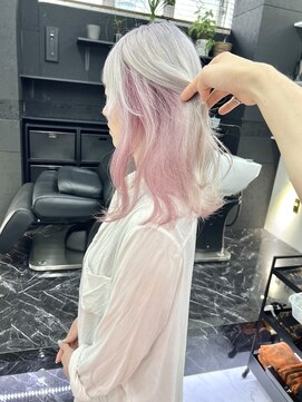 チュダック(ChuDuck) 【◎甘くてカワイイ◎】愛され《ホワイト×ピンク》ケアブリーチ