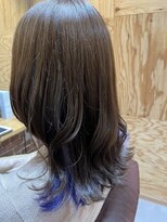 ロウ 町田(ROW) クビレイヤー、エモージュ/村上