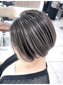 ショートボブハイライトバレイヤージュ