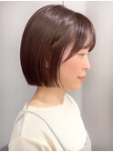 顔周りレイヤーカットくびれヘアミルクティーベージュカラー