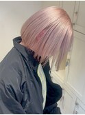 14491ホワイトブロンドアッシュインナーカラーハイトーンボブ