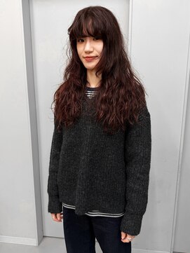 ヴァーディ オモテサンドウ(Vardy omotesando) red/赤髪 パーマ ロングヘア ワインレッド