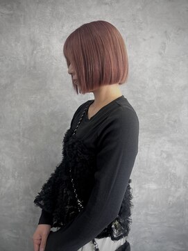 ピンクベージュ