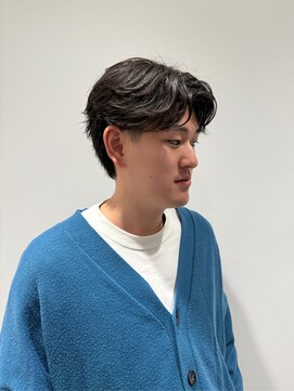 フェザーパーマ/フェザーショート/ツーブロック/黒髪/毛流れ