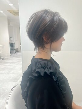 アース 栄店(HAIR&MAKE EARTH) earthショートレイヤーボブミルクティー丸みショートボブ