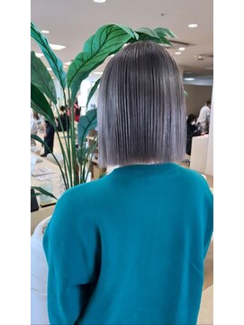 シャルムバイケンジ(Charm.by KENJE) ブリーチ/ブリーチカラー/シルバーカラー/ダブルカラー/銀座