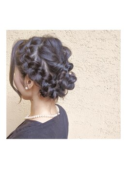 アルス ウィズ アクロス オモテサンドウ(aluss with AKROS omotesando)の写真/早朝、結婚式、卒業式、パーティー、七五三のヘアセットメイクを現役ファッション雑誌のヘアメイクが担当