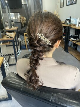 ウェイビー 桜木町店(WAVY) 【WAVY hair set】ポコっと編み下ろし