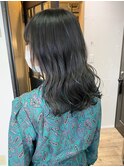 暗めのネイビーアッシュカラー