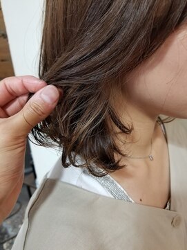 サラジュ 西宮北口店(SARAJU) ■イヤリングカラー【峯口 弘憲】