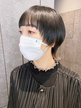 アイティー バイ アルバム 浦和店(IT by ALBUM) ミニウルフカット_メルティカラーくびれヘア_ba357531