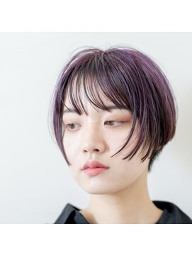 リル(LIL) ショートボブ