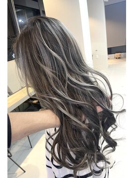 リア 近鉄八尾店(Lia) コントラストホワイトハイライト