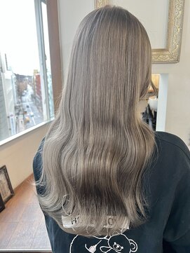 トロニー(TLONY) ホワイトグレージュ　ダブルカラー　stylist/miaki