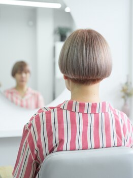 トランク 金剛店(tranq)の写真/ハイセンスなスタイリストがダメージケアや髪のお悩みを解消しながらオシャレなデザインカラーをご提案☆