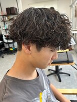 フゥ 宇都宮(FeU)&nbsp;波巻きパーマメンズパーマメンズヘアツーブロックツイストパーマ