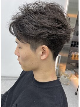 デュー 栄(DEW) 【DEW】フェザーパーマ/カルマパーマ/センターパート