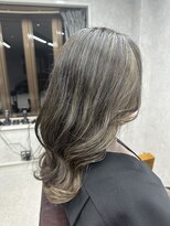 リアン(Lien) 白髪ぼかしハイライト×グレージュ/30代40代50代/外国人風透明感