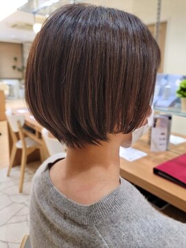 ヘアメイク アージュ 天神西通り店(HAIR MAKE age) レイヤーボブ 大人ショートボブ ベージュカラー