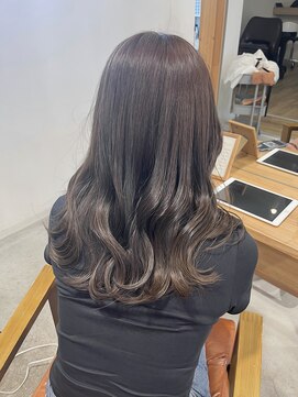 ジジ 宇都宮(Gigi) カール/セミディ/シアーカラー/姫カット/宇都宮鶴田