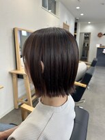 エアリコ 外ハネ切りっぱなしボブ