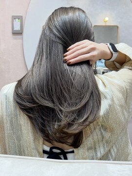 ガーデンヨコハマ(GARDEN YOKOHAMA) オリーブグレー/アッシュグレー/くびれ/ワンカール/ミディアム