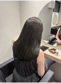 暗めオリーブベージュ