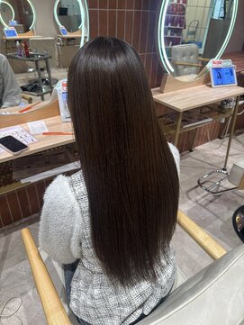 ヘアーアンドメイク ビス(HAIR&MAKE bis) 髪質改善トリートメント【KAYO】