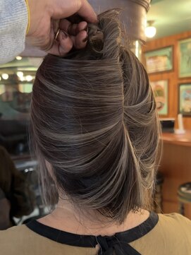 スリー(three) ハイライトカラー