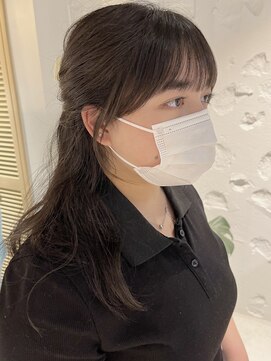 アンド グラフ(& Graph.) 顔周りカット遅れ毛透明感カラーオリーブベージュ