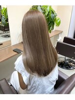 バランス 新宿(balance)&nbsp;小顔ロング×フォギーベージュ×ハイライト×艶カラー×髪質改善