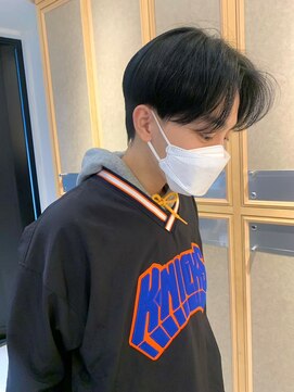 ヘアサロン ガリカ 表参道(hair salon Gallica) 【柴田優香】ナチュラル刈り上げセンターパート/黒髪短髪スーツ