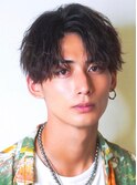 ツーブロック黒髪ツイストスパイラルセンターパート