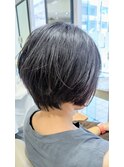 大人ナチュラル レイヤー ショート 小顔