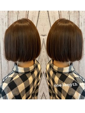 スタジオ アルファプラス 日暮里店(studio α+) ステップボーンカットカットボブショートハイライト白髪ぼかし