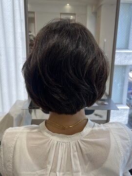 アンベリールフルー(EMBELLIR fleur) 大人のショートパーマスタイル